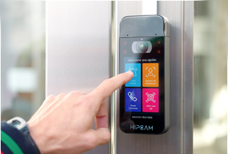 La visita toca el Video Doorbell Concierge